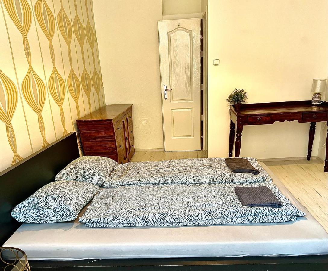 L8 Guesthouse Budapest Esterno foto